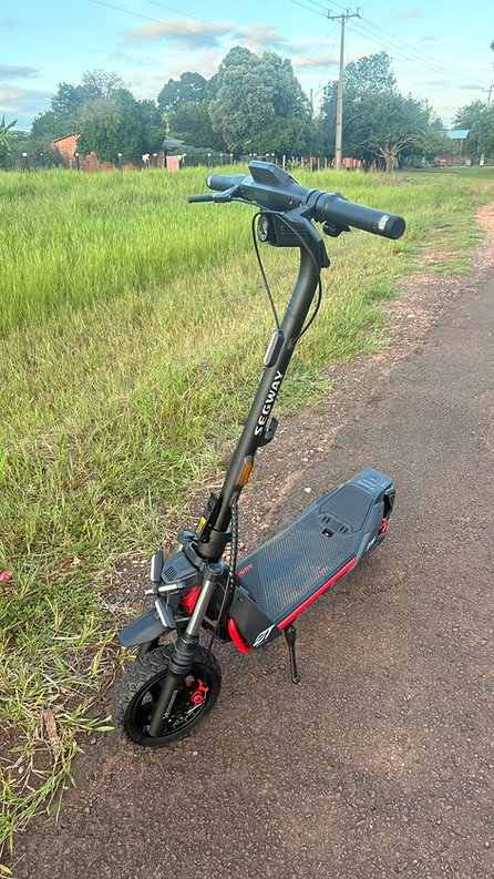 Patinete Elétrico ZT3 Pro - Velocidade máxima: até 40 km/h - Imagem 9