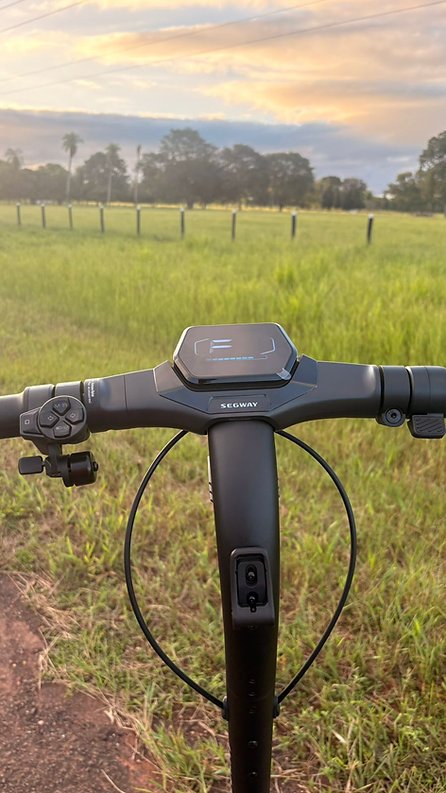 Patinete Elétrico ZT3 Pro - Velocidade máxima: até 40 km/h - Imagem 7