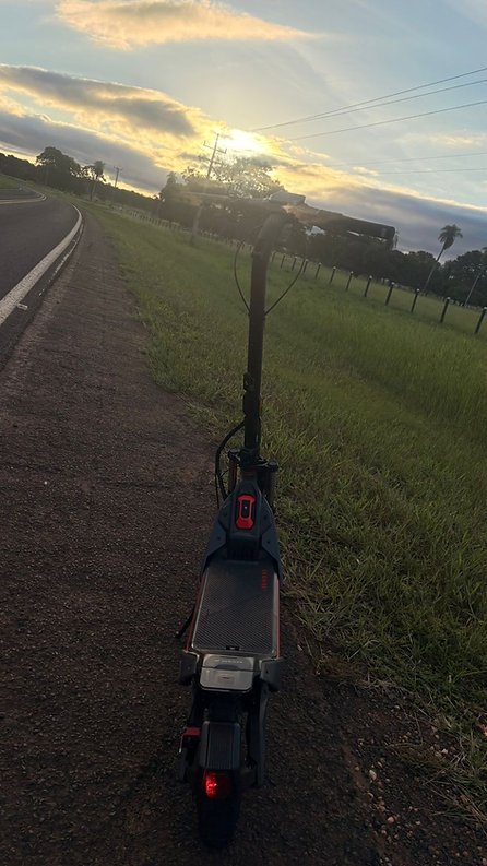 Patinete Elétrico ZT3 Pro - Velocidade máxima: até 40 km/h - Imagem 14
