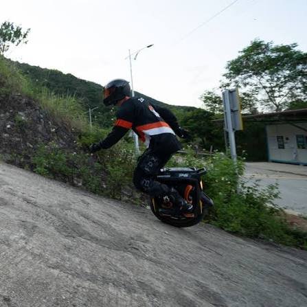 Monociclo Elétrico INMOTION P6 - Imagem 8